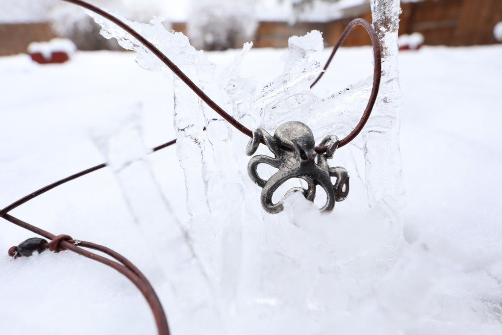 NEWER!!!  High Adventure Video's Octopus Necklace