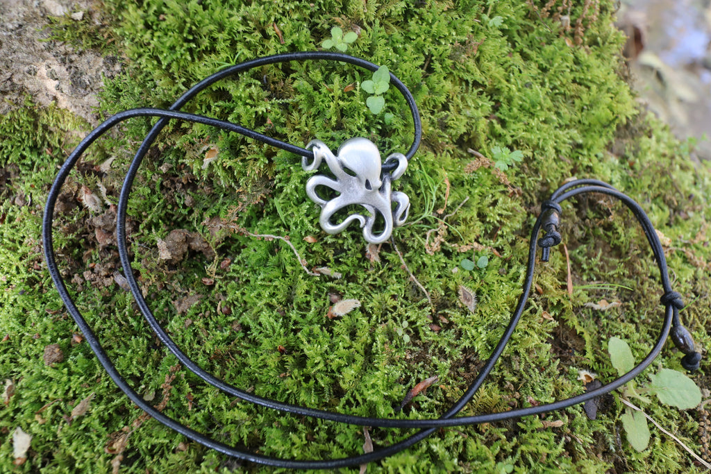 NEWER!!!  High Adventure Video's Octopus Necklace
